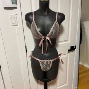 Elegant Lace Lingerie Set